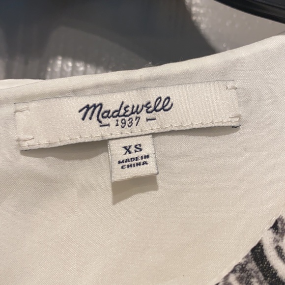 Madewell drop waist dress in black and cream. - Picture 3 of 6